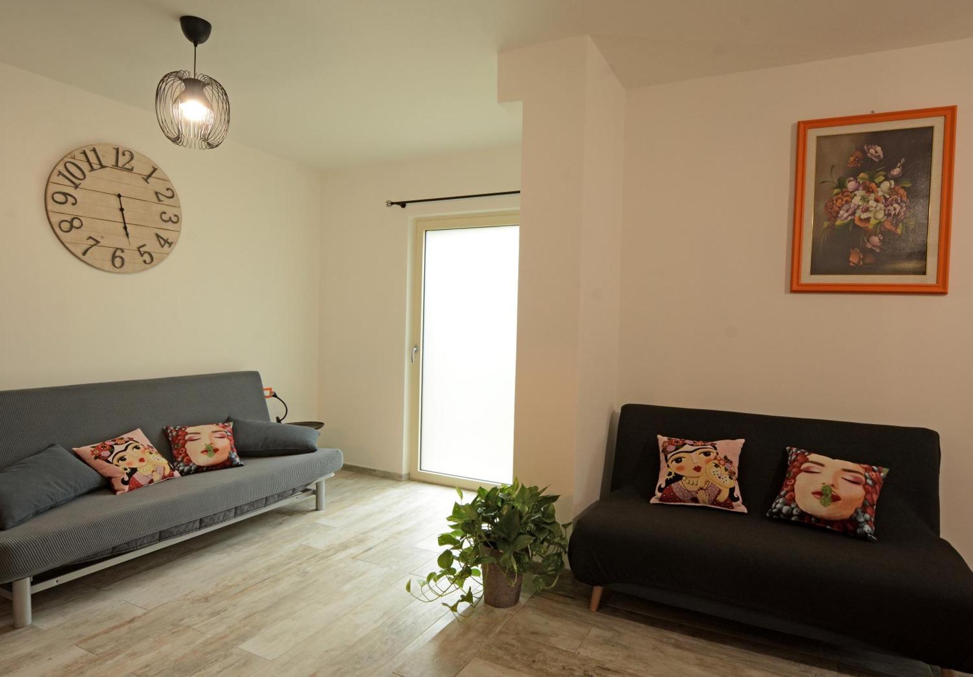 Civiconove Apartment ปีออมบีโน ภายนอก รูปภาพ